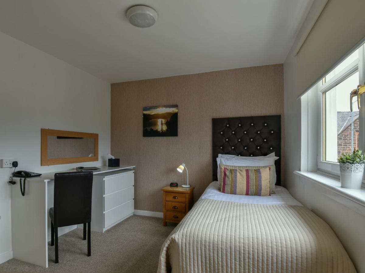 The Townhead Hotel Lockerbie Buitenkant foto