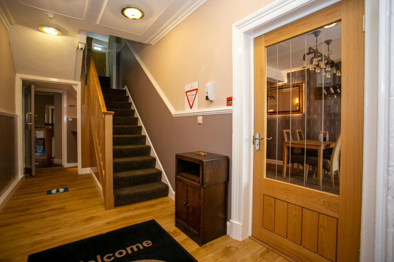 The Townhead Hotel Lockerbie Buitenkant foto