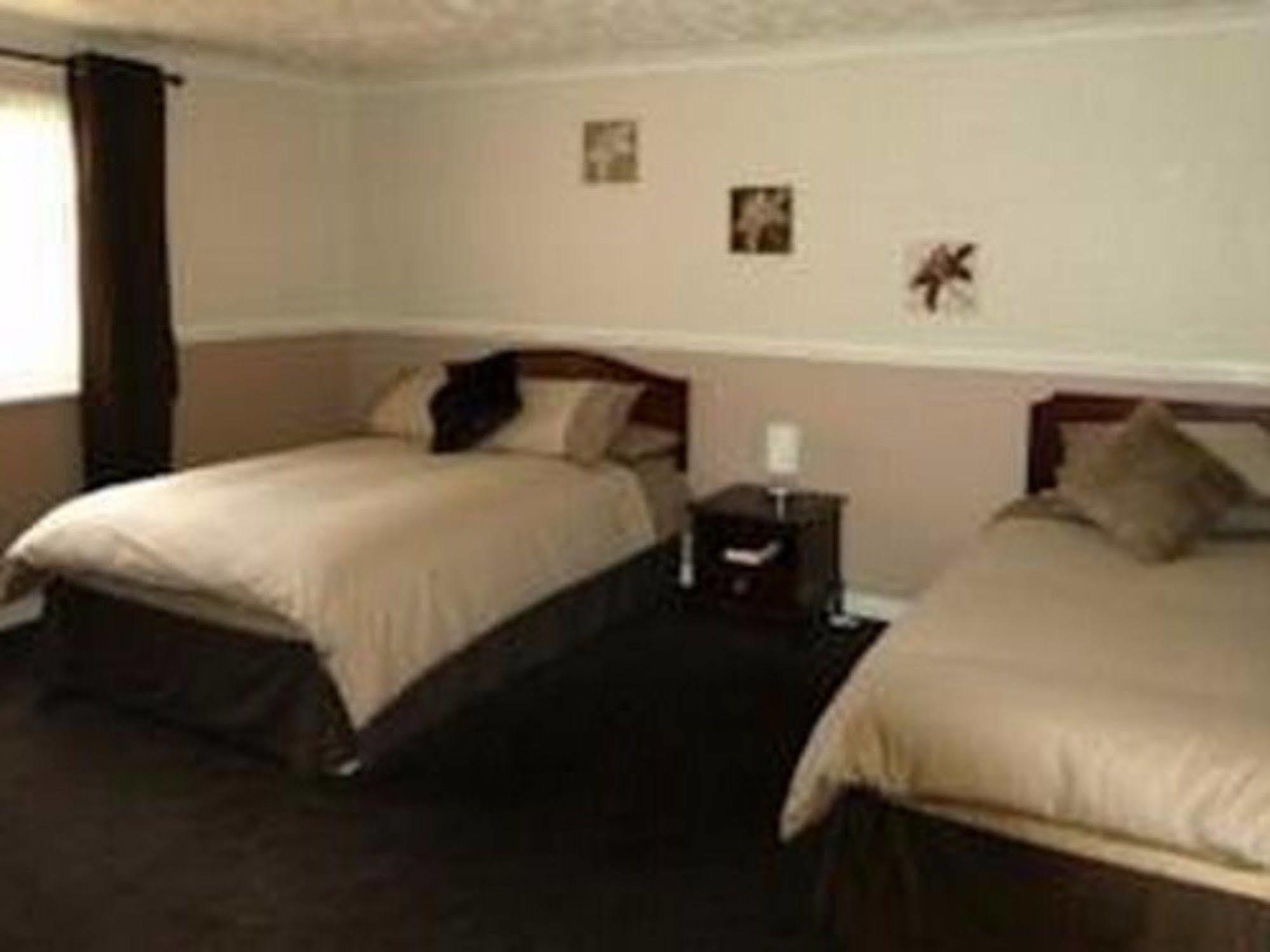 The Townhead Hotel Lockerbie Buitenkant foto